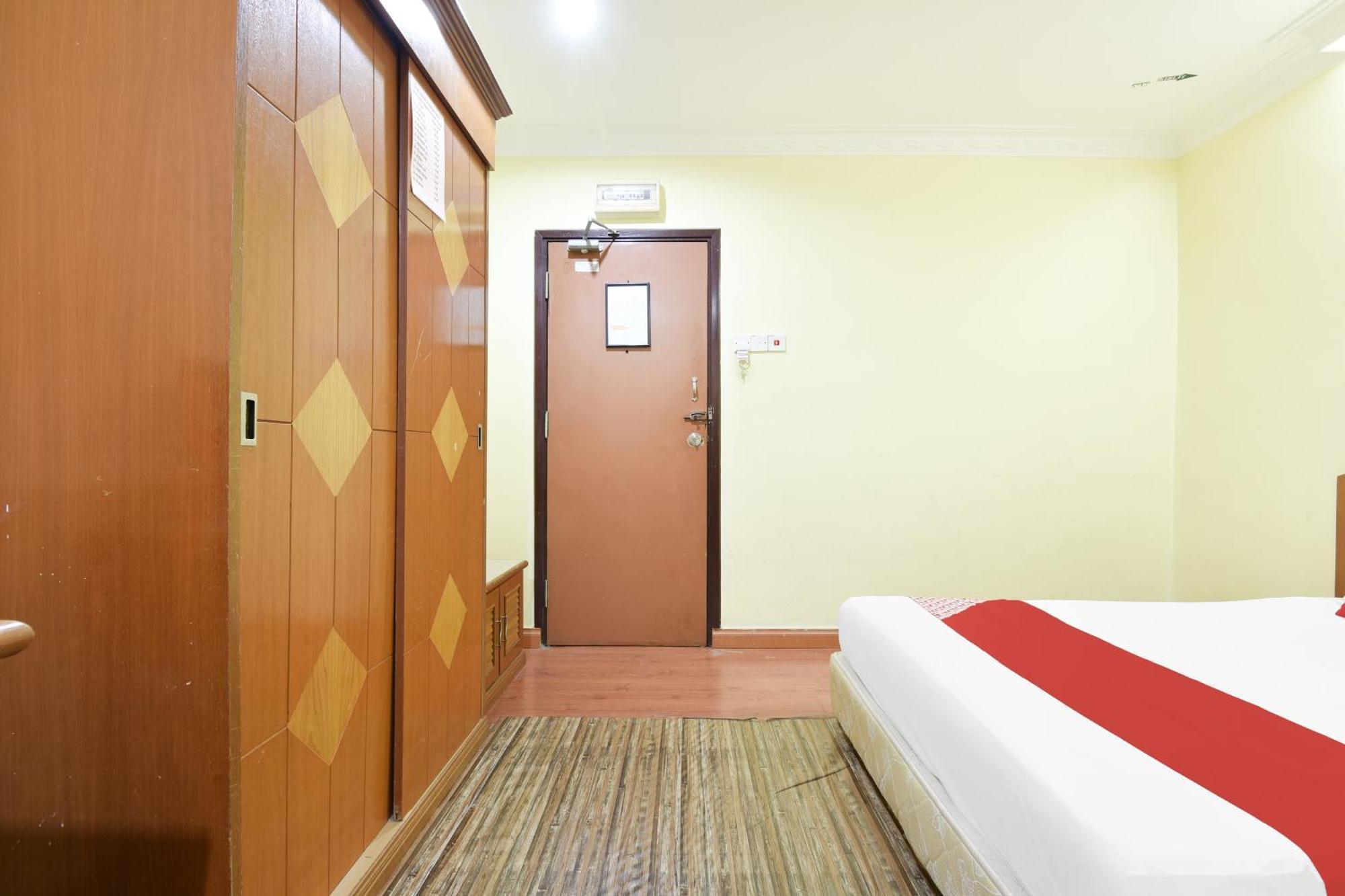 Hotel O Kota Bharu Near War Museum Formerly Azam Hotel Exteriör bild