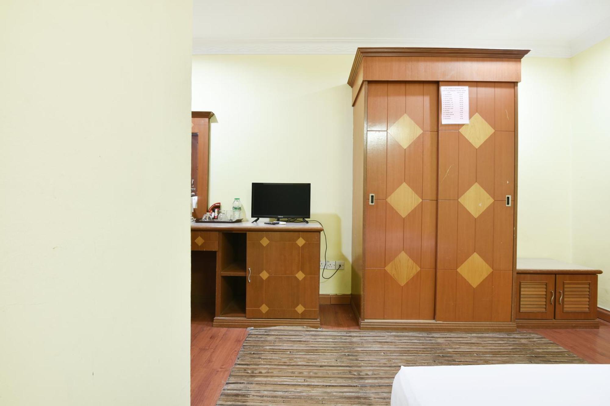 Hotel O Kota Bharu Near War Museum Formerly Azam Hotel Exteriör bild